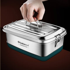 304 Stainless Steel Bento Lunch Box was carried by a hand